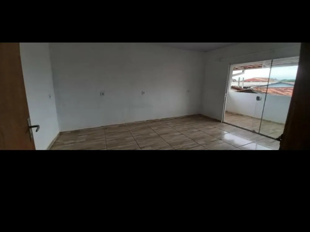 Casa, 5 quartos, 206 m² - Foto 2