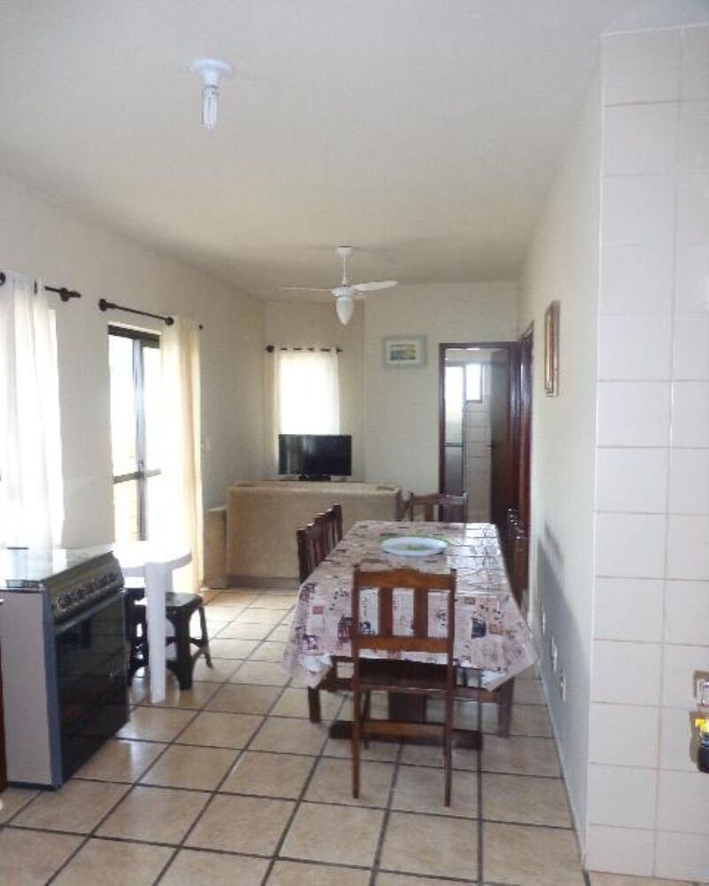 Apartamento à venda com 2 quartos, 72m² - Foto 2