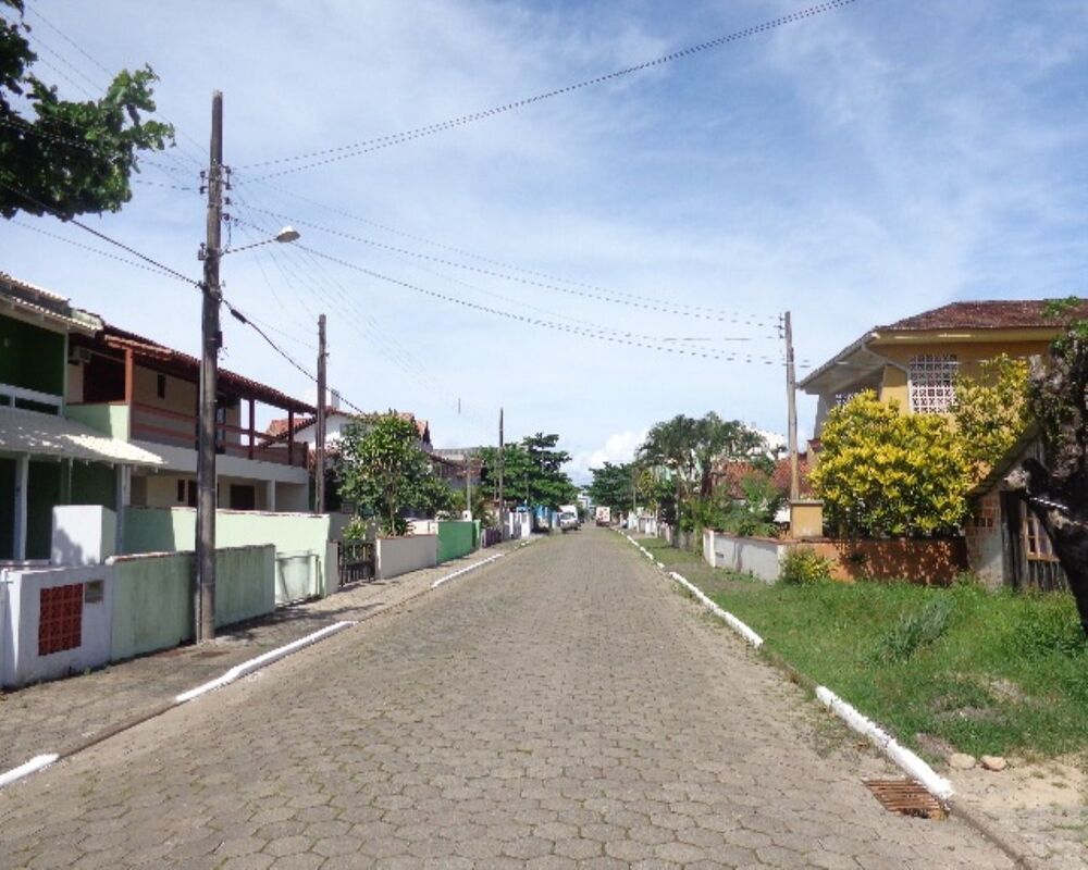 Casa para lancamento com 3 quartos, 200m² - Foto 1