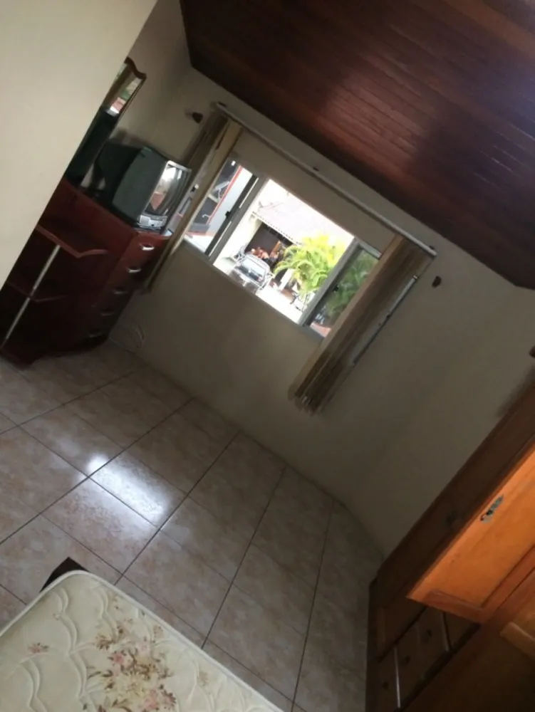 Casa, 6 quartos, 216 m² - Foto 8