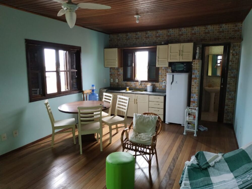 Casa à venda com 5 quartos, 256m² - Foto 4