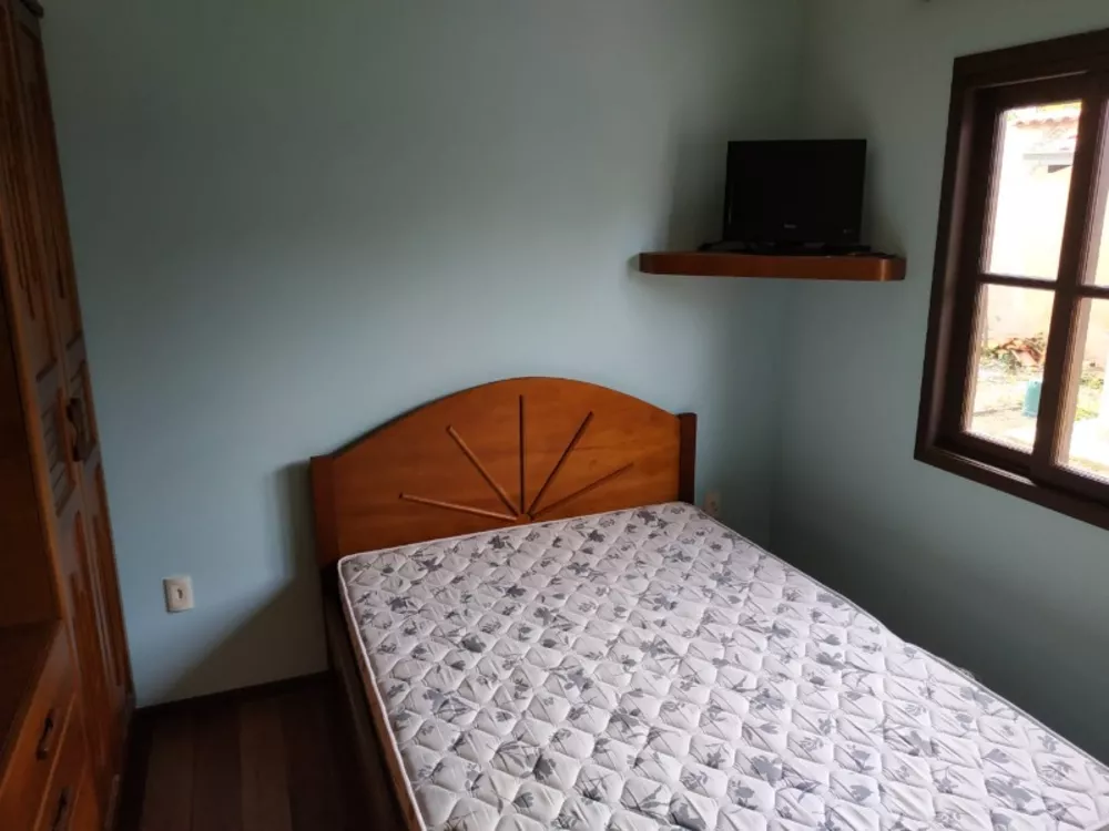 Casa, 5 quartos, 256 m² - Foto 2