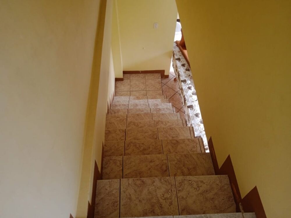 Casa à venda com 4 quartos, 100m² - Foto 3