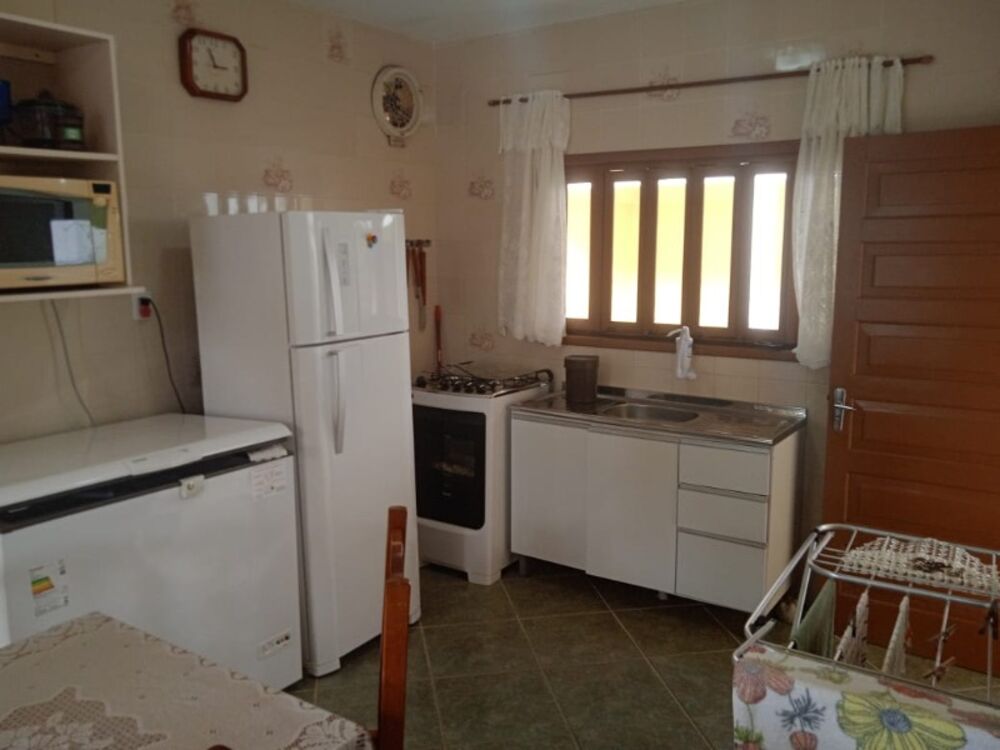 Casa à venda com 4 quartos, 100m² - Foto 14