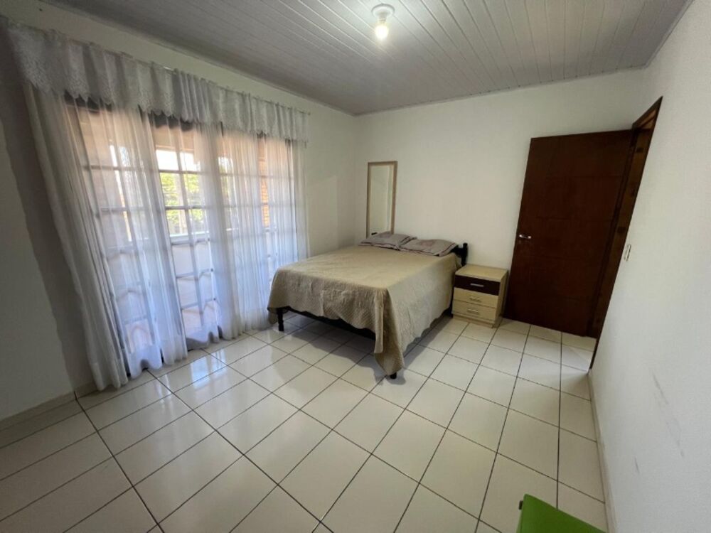 Casa à venda e aluguel com 4 quartos, 190m² - Foto 9