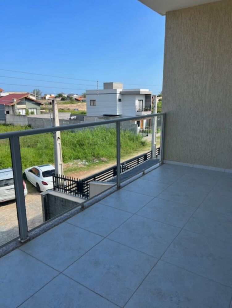 Casa à venda com 4 quartos, 250m² - Foto 2