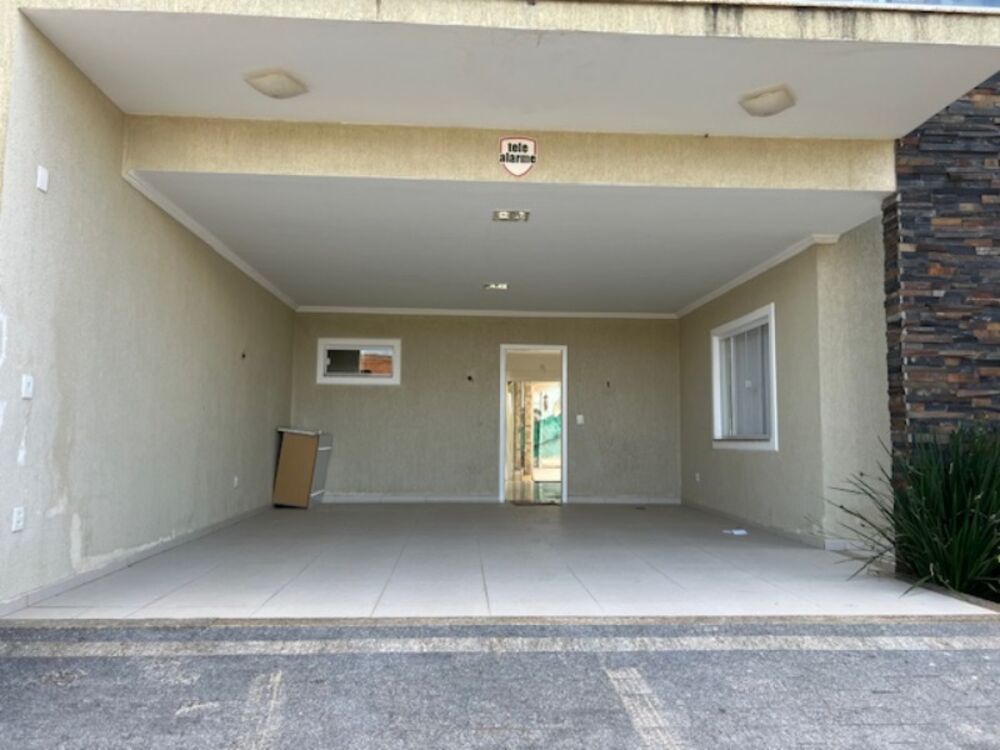 Casa à venda com 4 quartos, 250m² - Foto 14