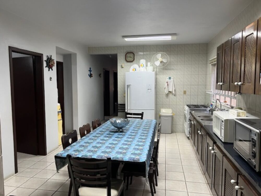 Casa para lancamento com 5 quartos, 200m² - Foto 3