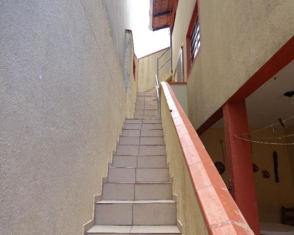Sobrado à venda e aluguel com 5 quartos, 150m² - Foto 4