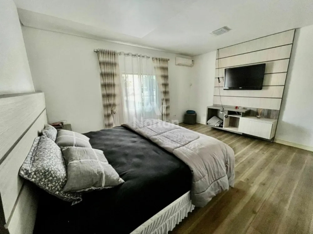 Casa, 4 quartos, 375 m² - Foto 11