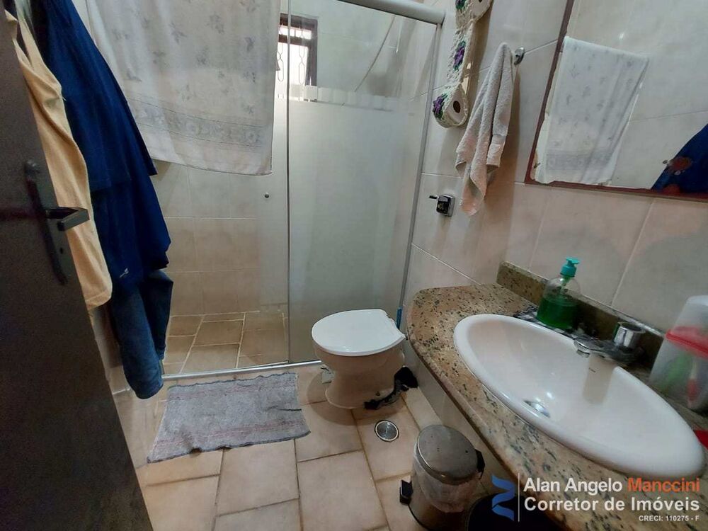Casa à venda com 3 quartos, 184m² - Foto 4