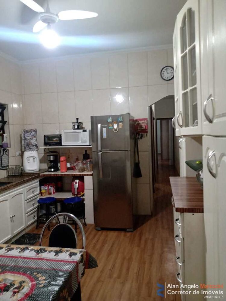 Casa à venda com 2 quartos, 110m² - Foto 17