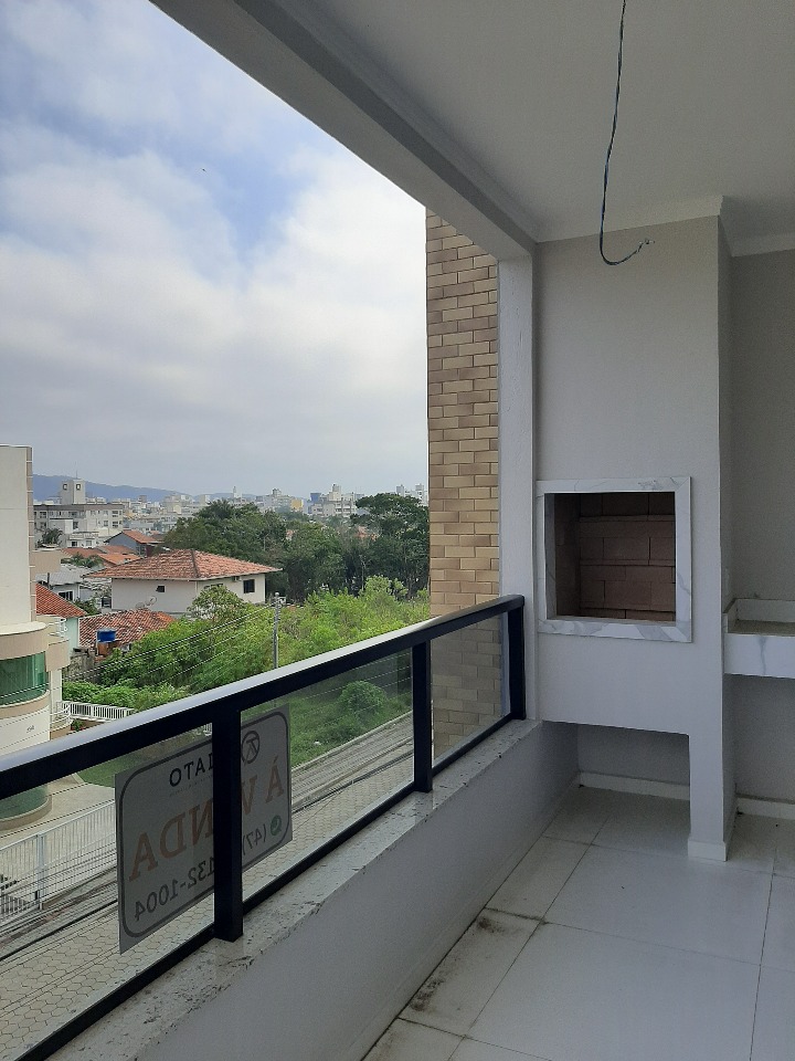 Apartamento à venda com 2 quartos, 76m² - Foto 11