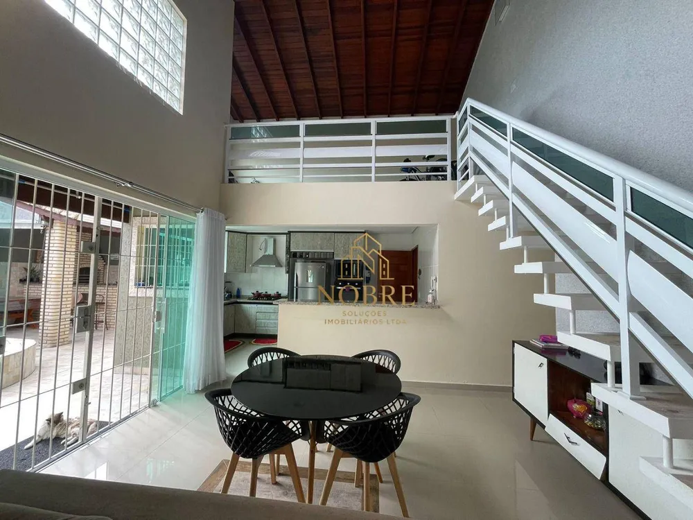 Casa, 3 quartos, 160 m² - Foto 2