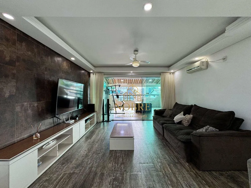 Sobrado, 3 quartos, 400 m² - Foto 1