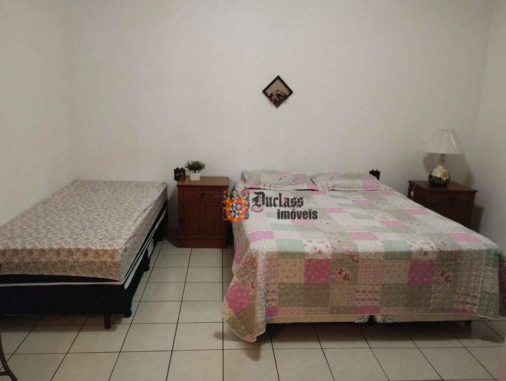 Chácara à venda com 4 quartos, 402m² - Foto 3