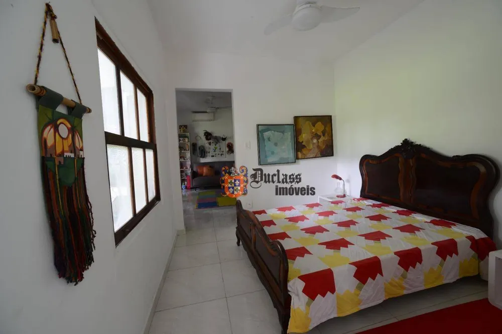 Casa, 6 quartos, 259 m² - Foto 1