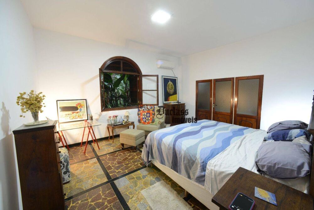 Casa, 6 quartos, 259 m² - Foto 4