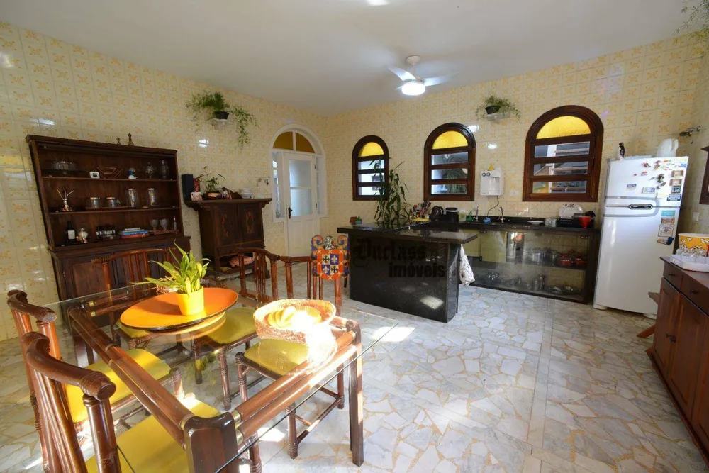Casa, 6 quartos, 259 m² - Foto 6