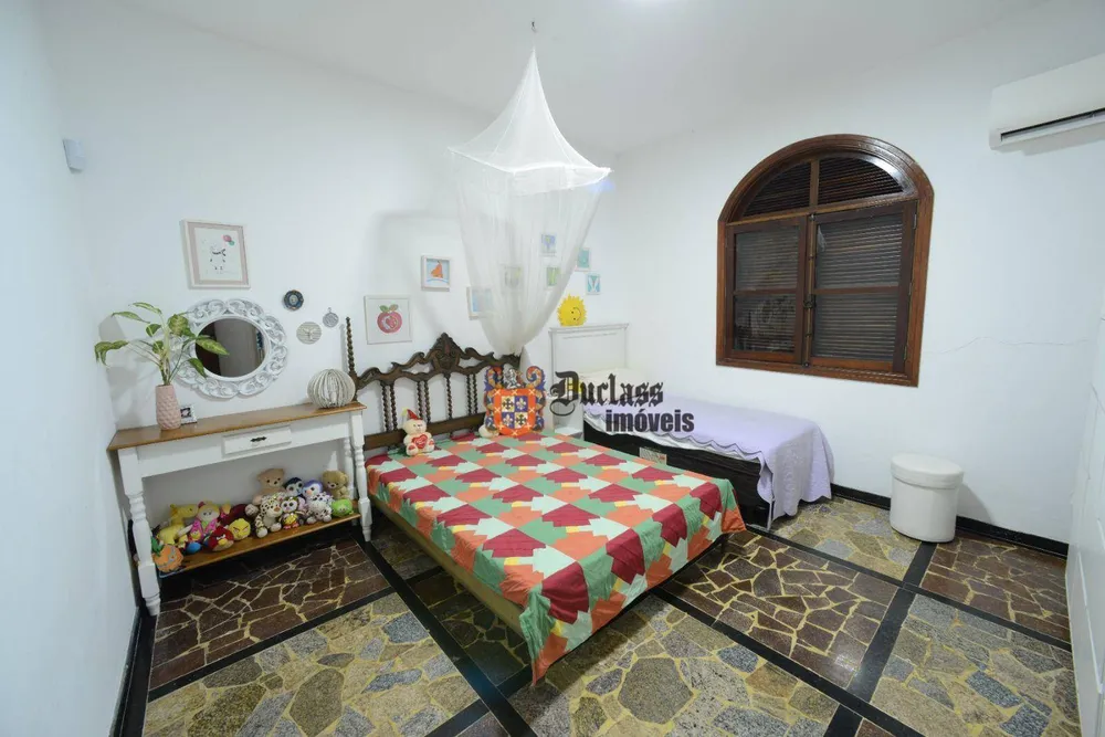 Casa, 6 quartos, 259 m² - Foto 3
