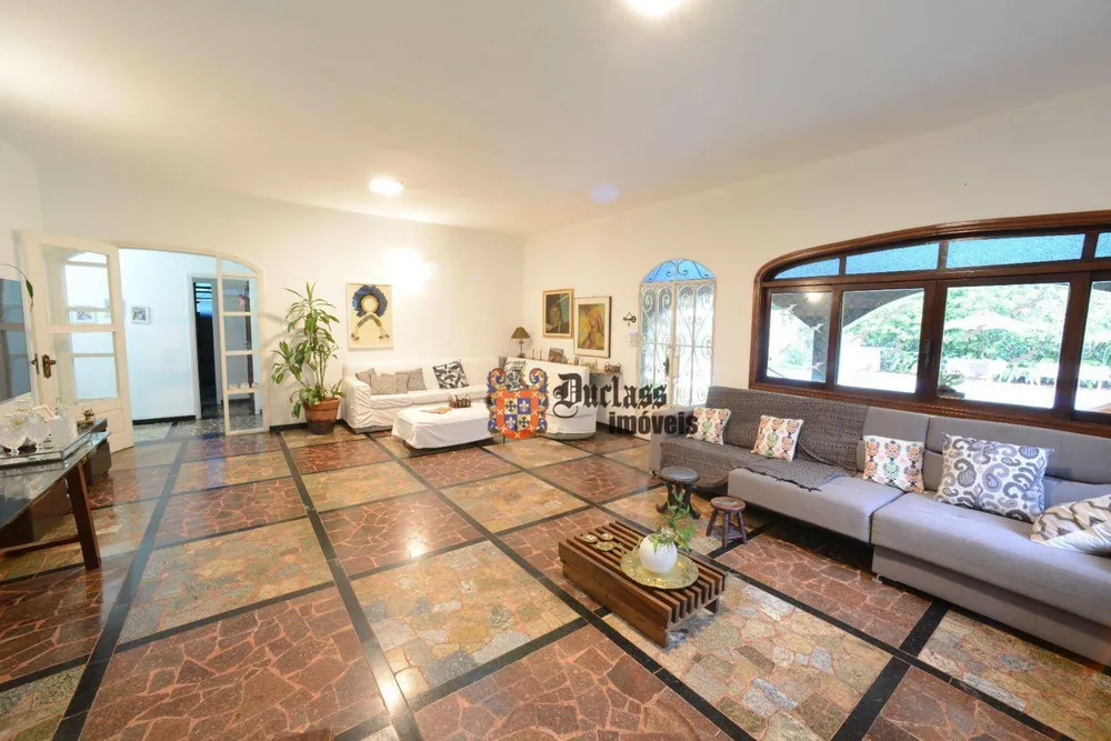 Casa, 6 quartos, 259 m² - Foto 4