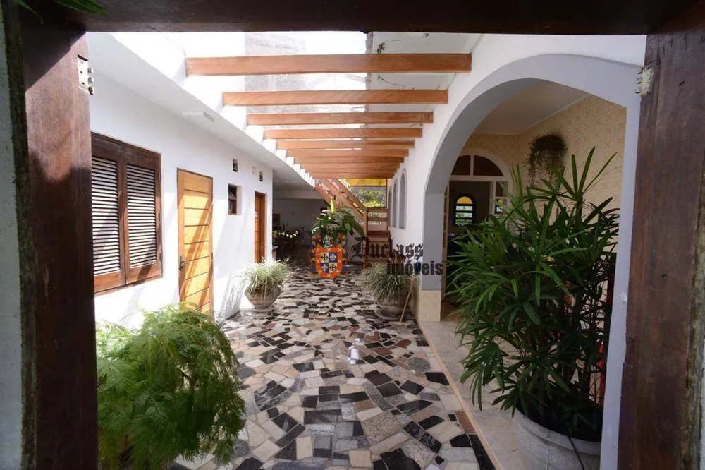 Casa, 6 quartos, 259 m² - Foto 16