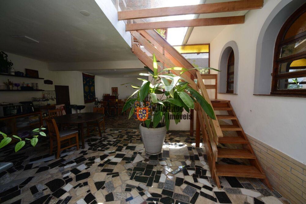 Casa, 6 quartos, 259 m² - Foto 6