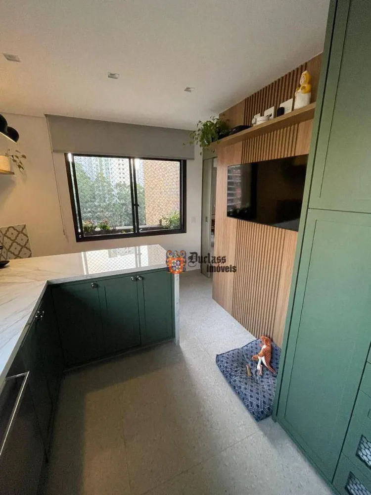 Apartamento, 3 quartos, 250 m² - Foto 1