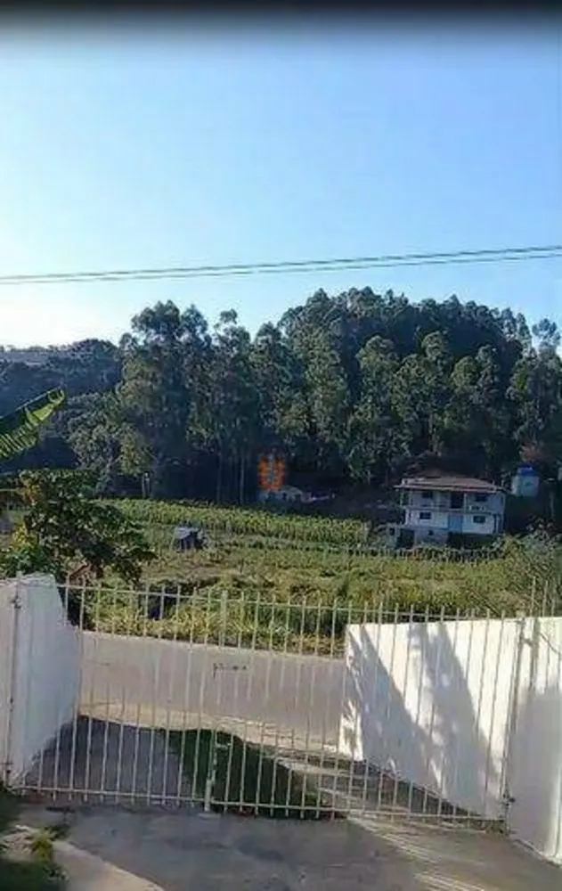 Casa, 4 quartos, 240 m² - Foto 2