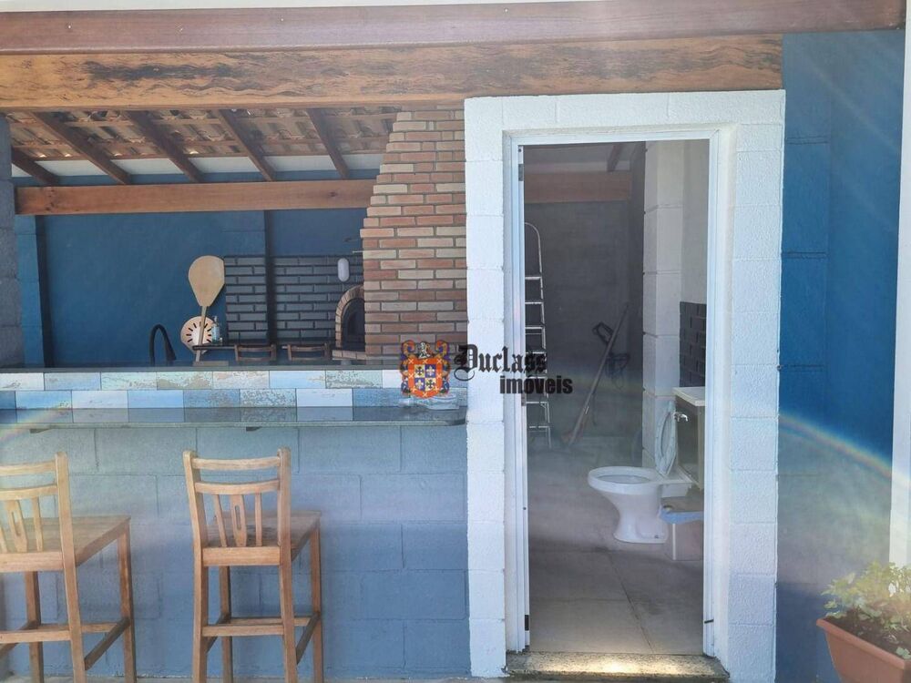 Sobrado, 3 quartos, 252 m² - Foto 1