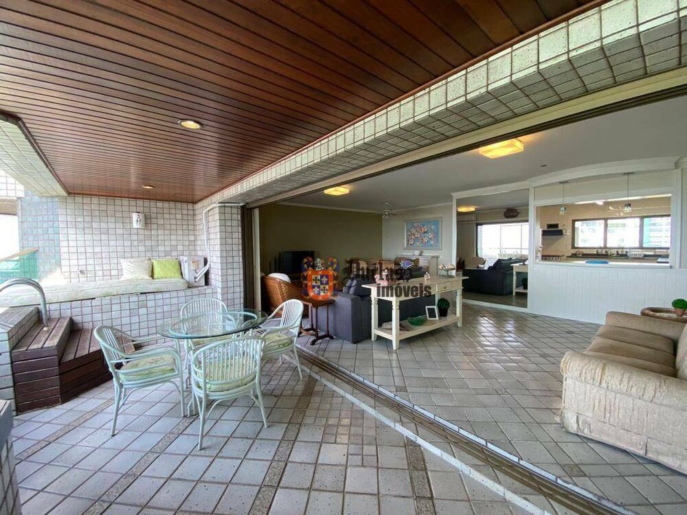 Apartamento à venda com 4 quartos, 236m² - Foto 1