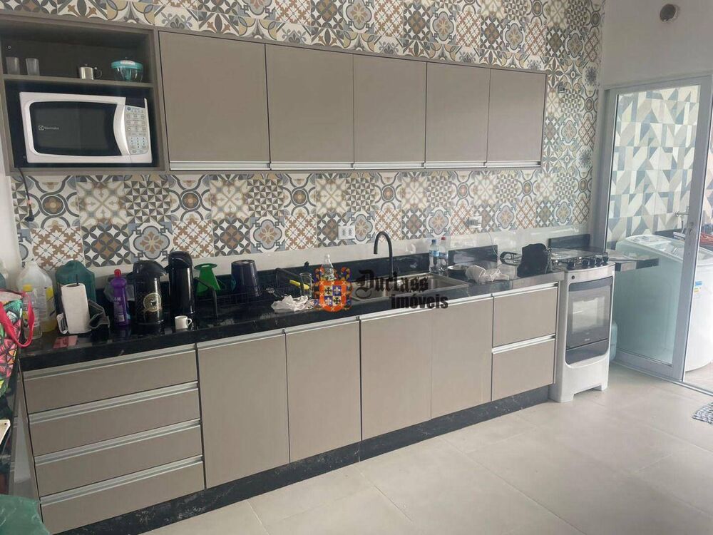 Casa, 4 quartos, 232 m² - Foto 4