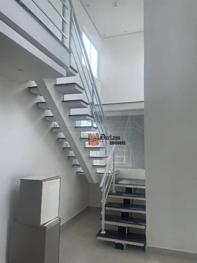 Casa, 4 quartos, 232 m² - Foto 1