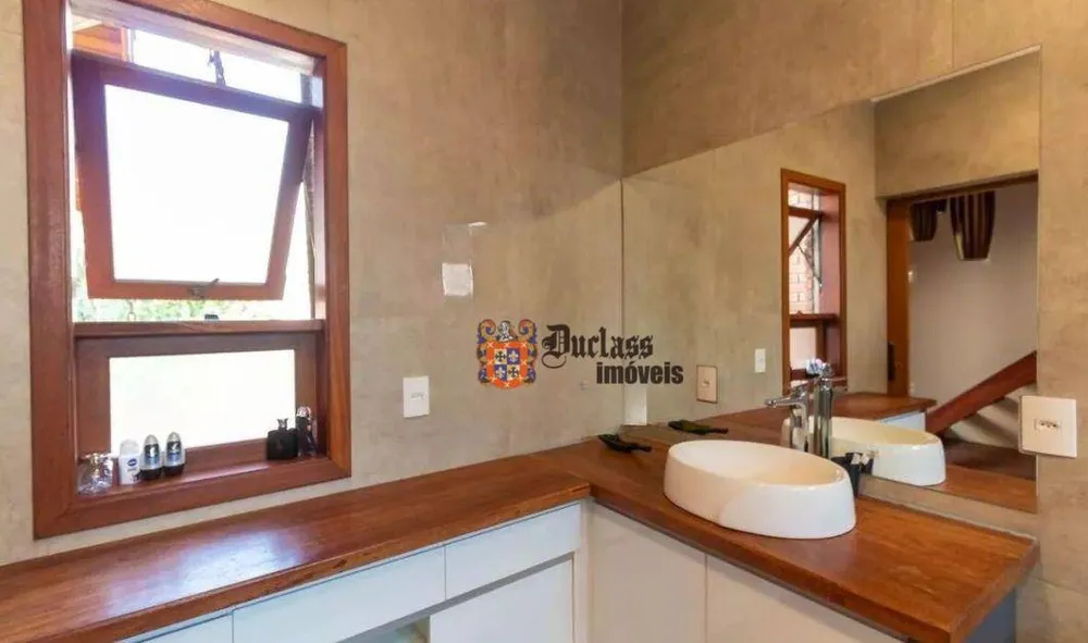 Casa, 3 quartos, 250 m² - Foto 8
