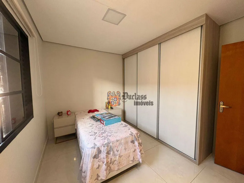 Casa, 3 quartos, 151 m² - Foto 3