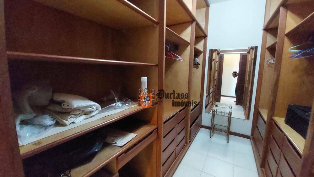 Sobrado à venda com 6 quartos, 925m² - Foto 4