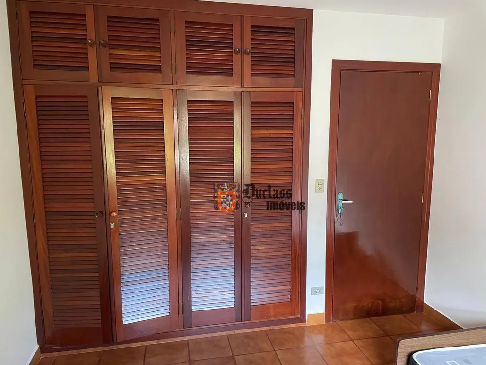 Casa, 3 quartos, 241 m² - Foto 11