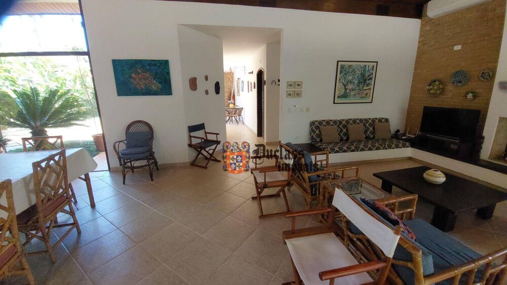 Sobrado à venda com 5 quartos, 370m² - Foto 4
