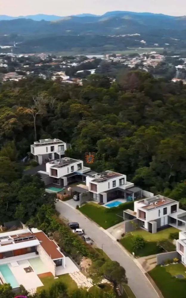 Sobrado, 4 quartos, 285 m² - Foto 4