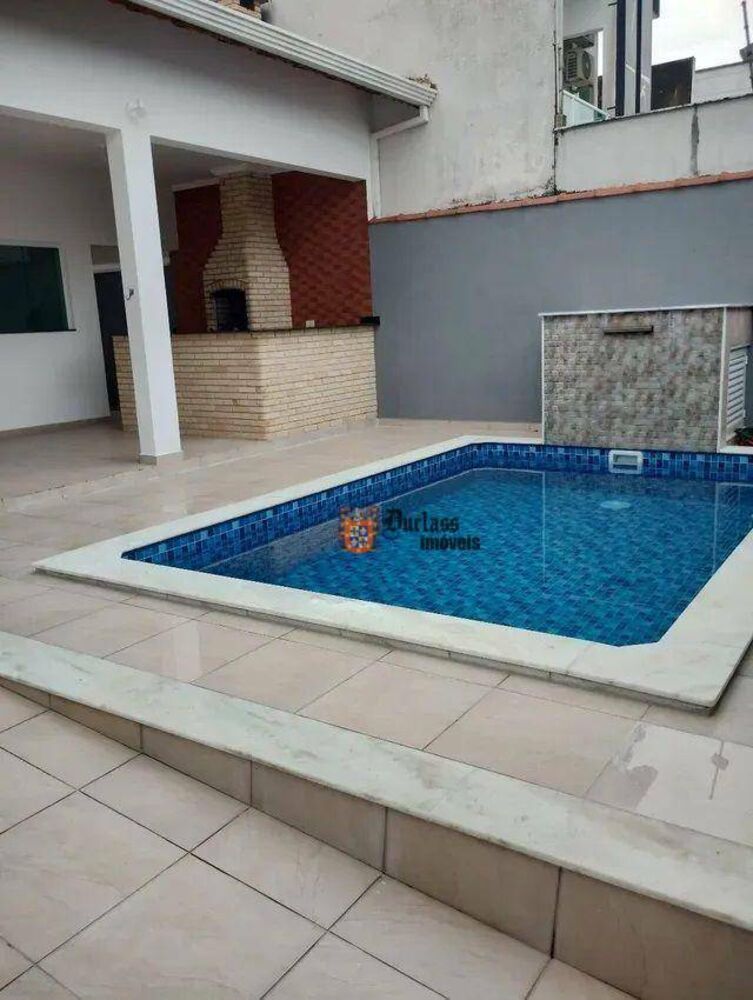 Casa, 3 quartos, 140 m² - Foto 1