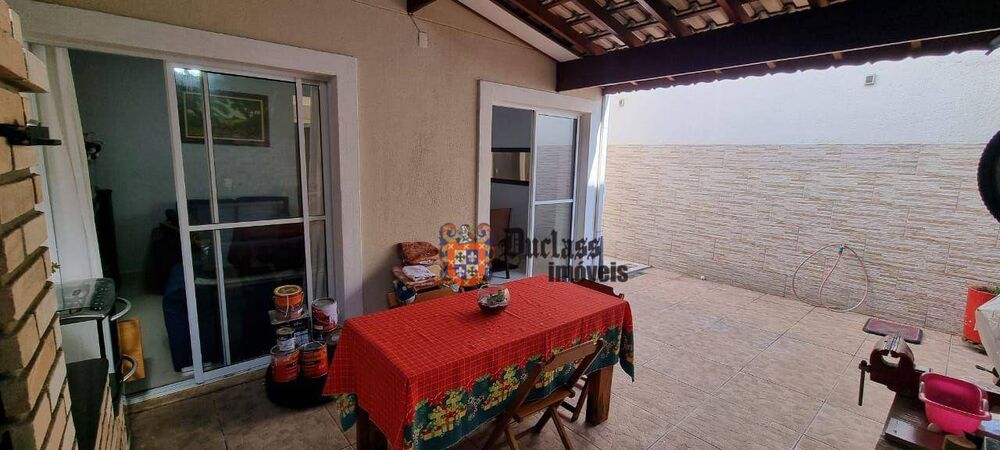 Sobrado à venda com 3 quartos, 120m² - Foto 4
