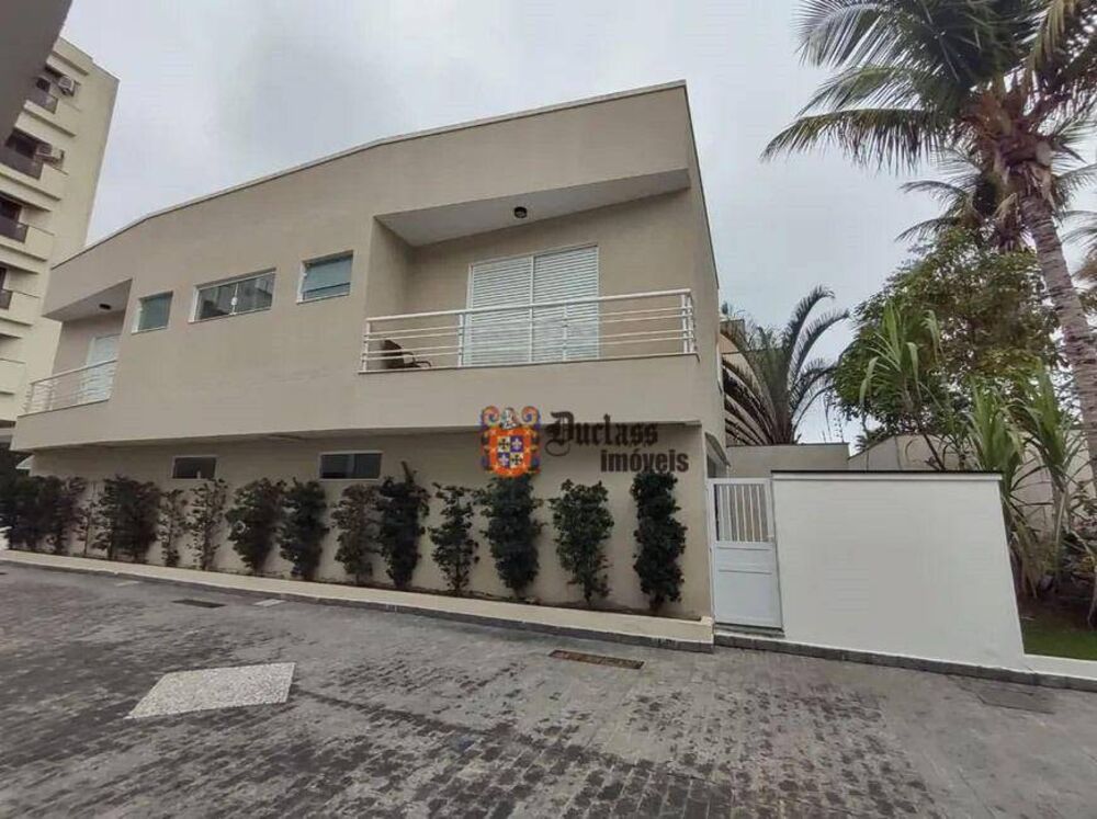 Sobrado à venda com 4 quartos, 290m² - Foto 1