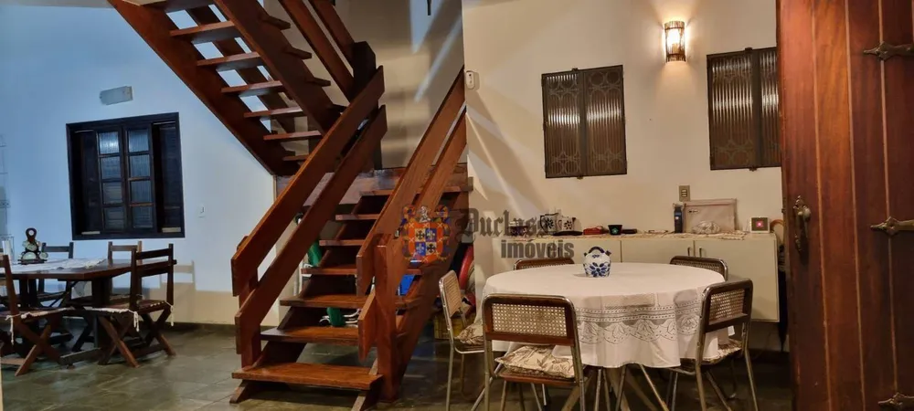 Sobrado, 4 quartos, 215 m² - Foto 2