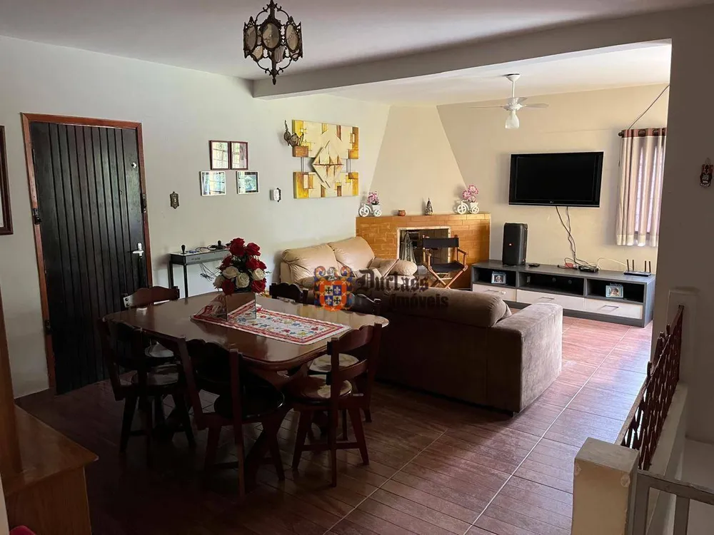 Chácara, 4 quartos, 2131 m² - Foto 3