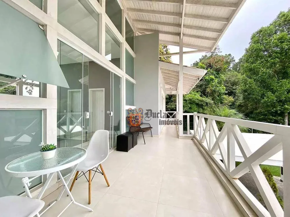 Sobrado, 5 quartos, 245 m² - Foto 1