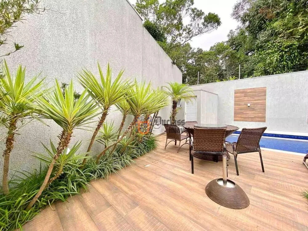Sobrado, 5 quartos, 245 m² - Foto 8