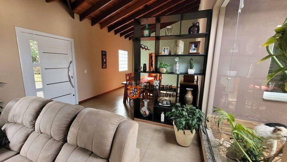 Casa de Condomínio à venda com 4 quartos, 324m² - Foto 2