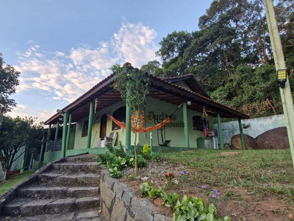 Chácara, 2 quartos, 827 m² - Foto 1