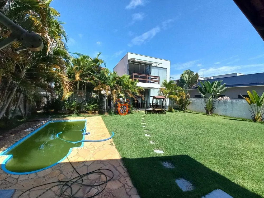 Casa, 3 quartos, 198 m² - Foto 2
