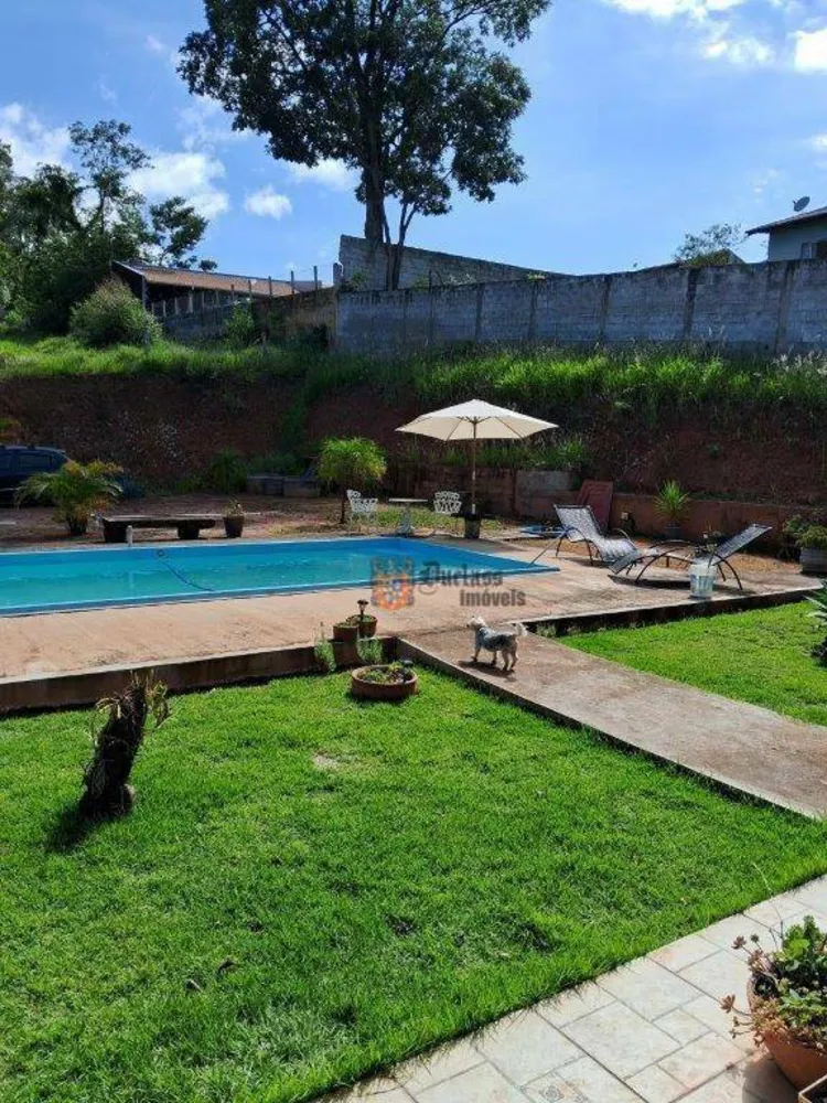 Chácara, 3 quartos, 3700 m² - Foto 1